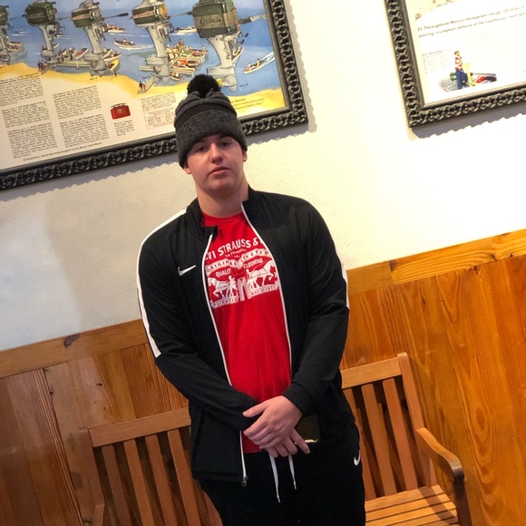 Meet your Posher, Chris - Picture 1 of 1